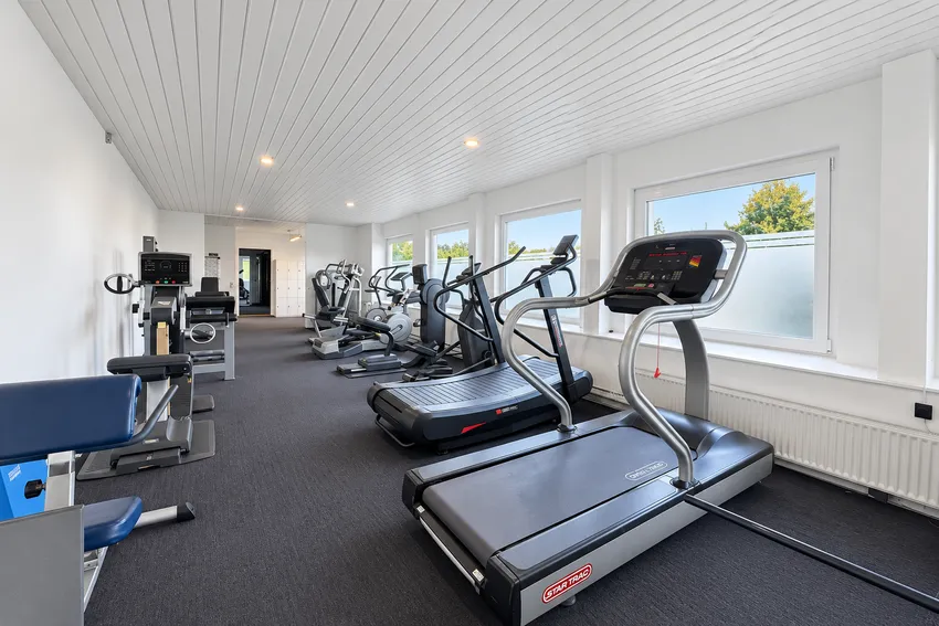 Konditionsmaskiner og løbebånd i Grimstrup Fitness